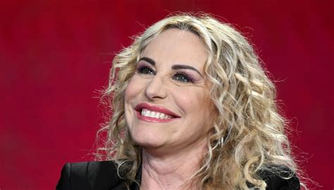 antenella versace senza trucco